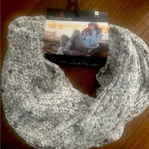 BRAND NEW W TAGS Cuddl Duds Women's Infinity Chunky Scarf